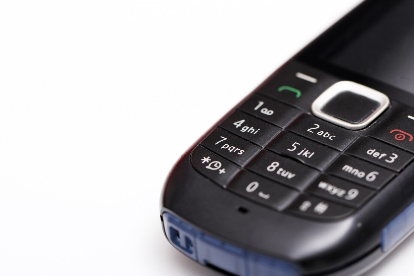 Ремейк кнопочного Nokia 3210 раскупили в Китае за два дня